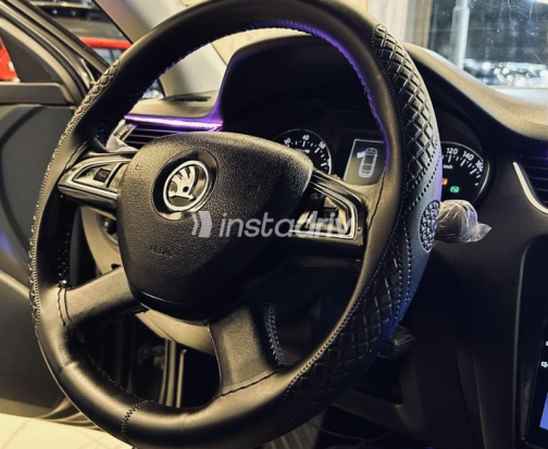 Skoda Octavia 2015 Black Automatic Used for Sale in Cairo - 5