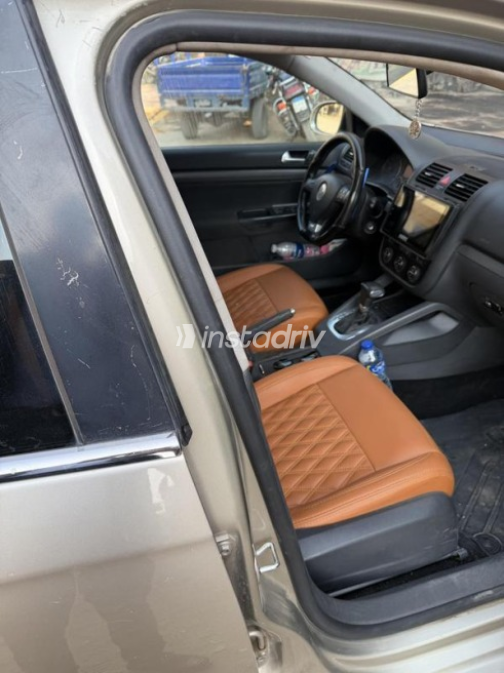 Volkswagen Jetta 2008 Bronze Automatic Used for Sale in Cairo - 6