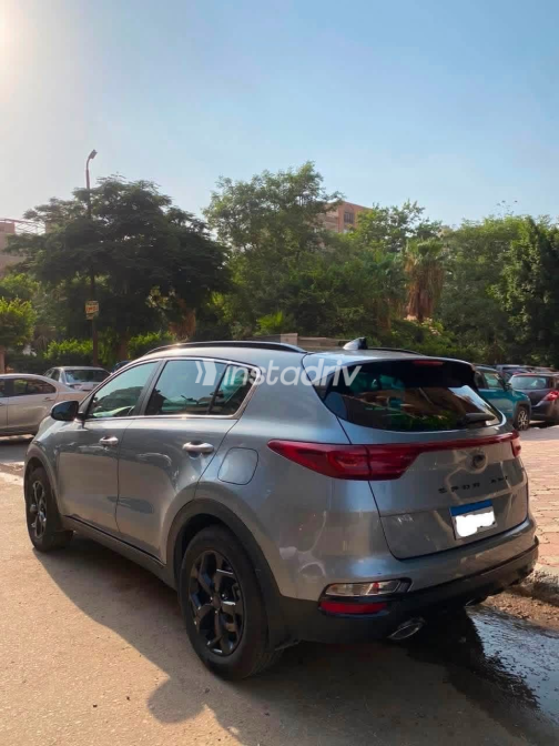 Kia Sportage 2022 Silver Automatic Used for Sale in Greater Cairo ( Cairo + Giza) - 3
