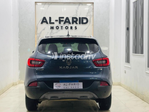 Renault Kadjar 2019 Dark Blue Automatic Used for Sale in Alexandria - 4
