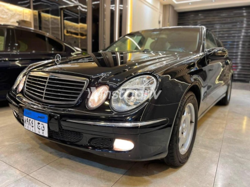 مرسيدس E 240 2003 أسود أوتوماتيك مستعملة للبيع في المنصورة - 5