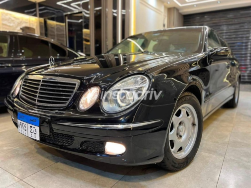 مرسيدس E 240 2003 أسود أوتوماتيك مستعملة للبيع في المنصورة - 9