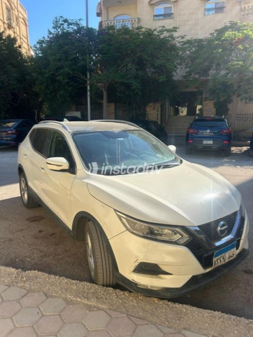 Nissan Qashqai 2018 White Automatic Used for Sale in Greater Cairo ( Cairo + Giza) - 4