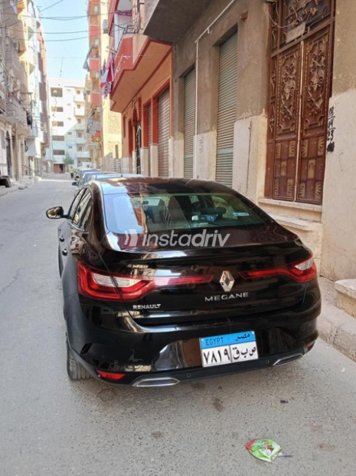 رينو ميجان 2022 أبيض أوتوماتيك مستعملة للبيع في القاهرة الكبرى ( القاهرة - الجيزة) - 2