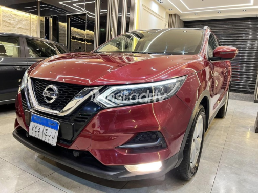 Nissan Qashqai 2018 Dark Red Automatic Used for Sale in Mansoura - 2