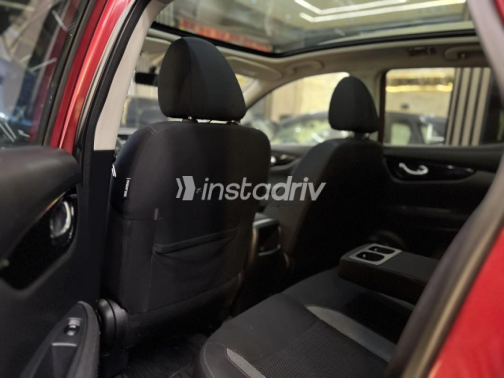 Nissan Qashqai 2018 Dark Red Automatic Used for Sale in Mansoura - 4