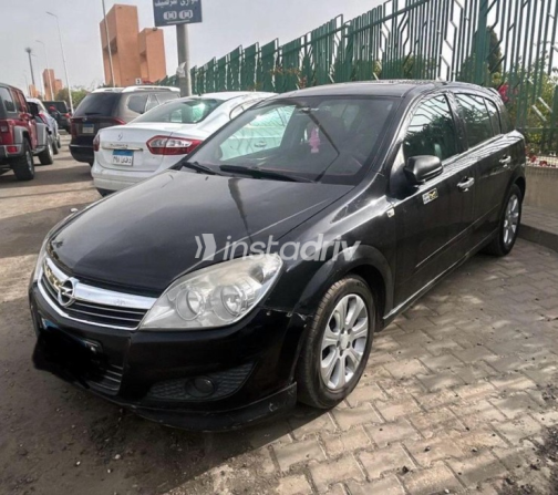 Opel Astra 2008 Black Automatic Used for Sale in Cairo - 1