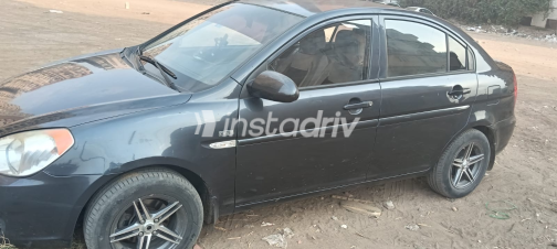 Hyundai Accent 2011 Gray Automatic Used for Sale in Greater Cairo ( Cairo + Giza) - 3