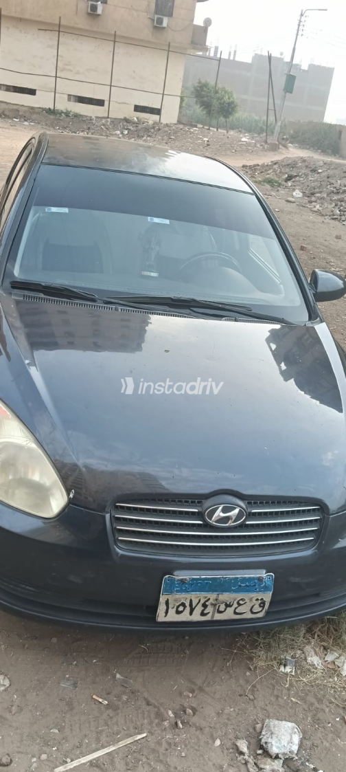 Hyundai Accent 2011 Gray Automatic Used for Sale in Greater Cairo ( Cairo + Giza) - 4