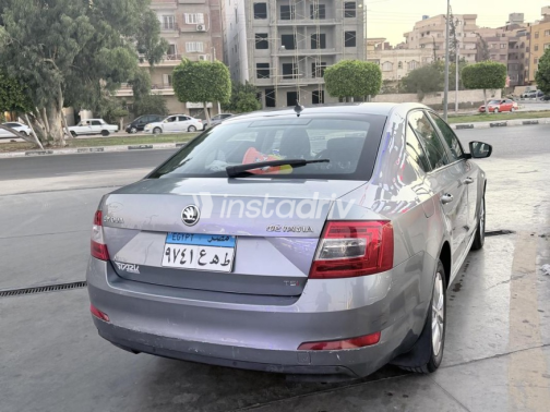 Skoda Octavia A7 2014 Silver Automatic Used for Sale in Ismailia - 5