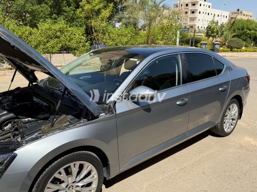 سكودا سوبيرب 2021 رمادي أوتوماتيك مستعملة للبيع في القاهرة الكبرى ( القاهرة - الجيزة) - 3
