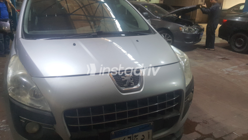 Peugeot 3008 2011 Gray Automatic Used for Sale in Greater Cairo ( Cairo + Giza) - 4