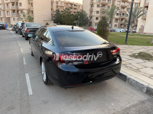 اوبل أنسيجنيا 2019 أبيض أوتوماتيك مستعملة للبيع في القاهرة الكبرى ( القاهرة - الجيزة) - 1