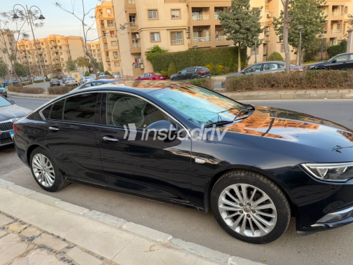اوبل أنسيجنيا 2019 أبيض أوتوماتيك مستعملة للبيع في القاهرة الكبرى ( القاهرة - الجيزة) - 3