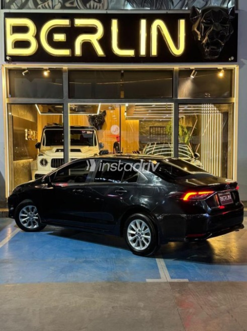 Toyota Corolla 2021 Black Automatic Used for Sale in Cairo - 3