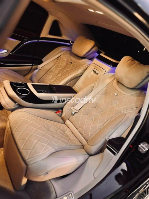 Mercedes S 560 2020 Black Automatic Used for Sale in Cairo - 6