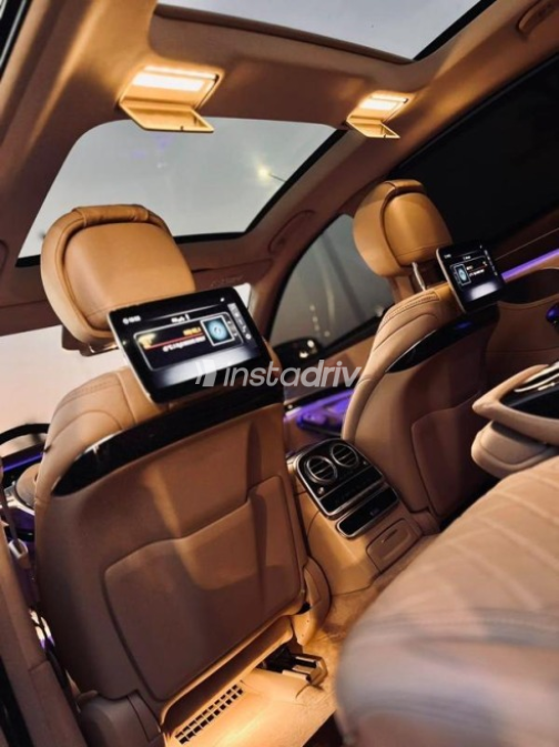Mercedes S 560 2020 Black Automatic Used for Sale in Cairo - 7