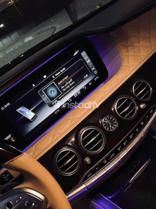 Mercedes S 560 2020 Black Automatic Used for Sale in Cairo - 9