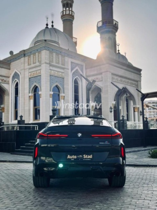 بي ام دبليو X6 M 2024 أسود أوتوماتيك مستعملة للبيع في القاهرة - 6