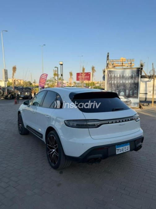 بورش ماكان 2024 أبيض أوتوماتيك مستعملة للبيع في مدينة الشيخ زايد - 5