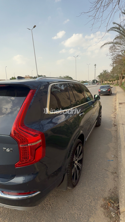 فولفو XC90 2021 أزرق أوتوماتيك مستعملة للبيع في القاهرة الكبرى ( القاهرة - الجيزة) - 8