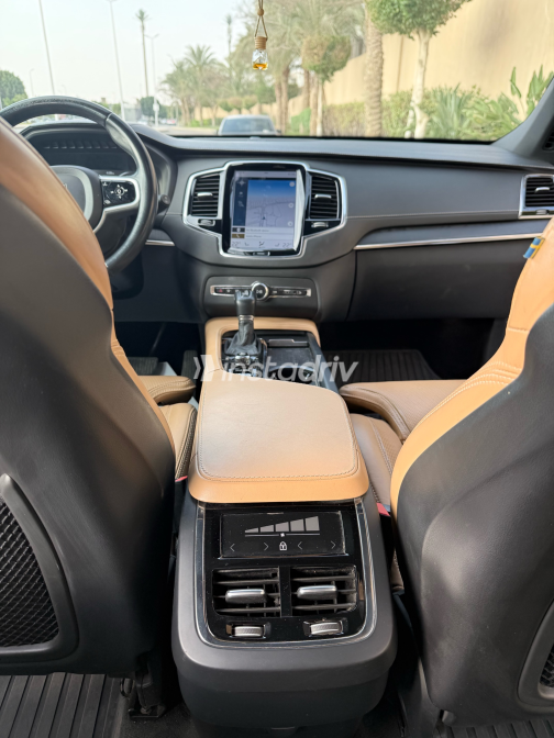 فولفو XC90 2021 أزرق أوتوماتيك مستعملة للبيع في القاهرة الكبرى ( القاهرة - الجيزة) - 9
