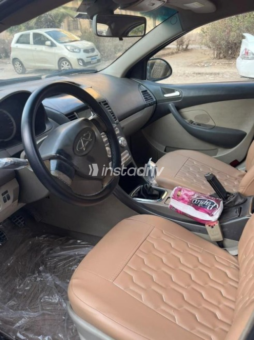 Speranza M11 2010 Silver Automatic Used for Sale in Nasr city - 4