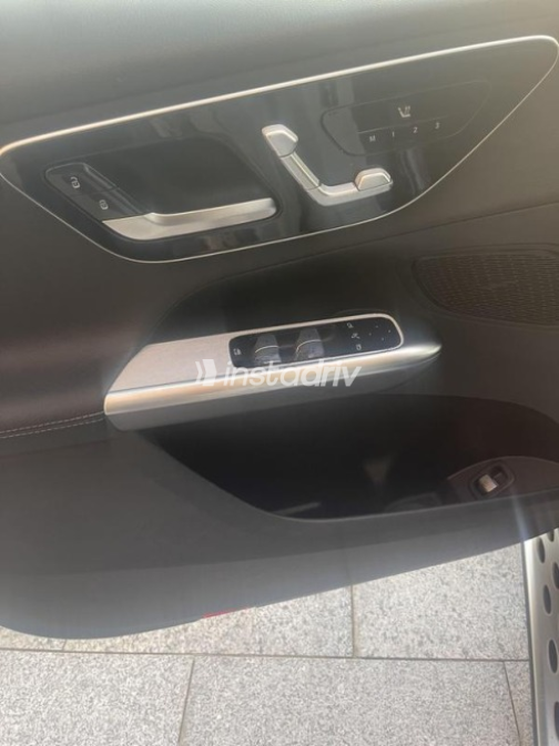 Mercedes GLC 200 2024 White Automatic Used for Sale in Sheikh Zayed City - 6