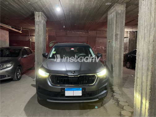 سكودا كودياك 2023 رمادي غامق أوتوماتيك مستعملة للبيع في القاهرة الكبرى ( القاهرة - الجيزة) - 5