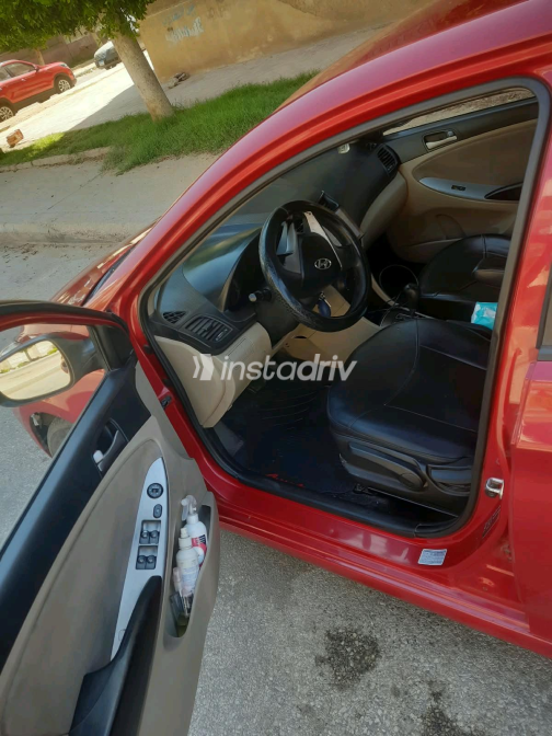Hyundai Accent RB 2015 Red Automatic Used for Sale in Greater Cairo ( Cairo + Giza) - 4