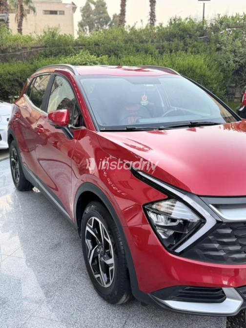 Kia Sportage 2024 Dark Red Automatic Used for Sale in Nasr city - 8