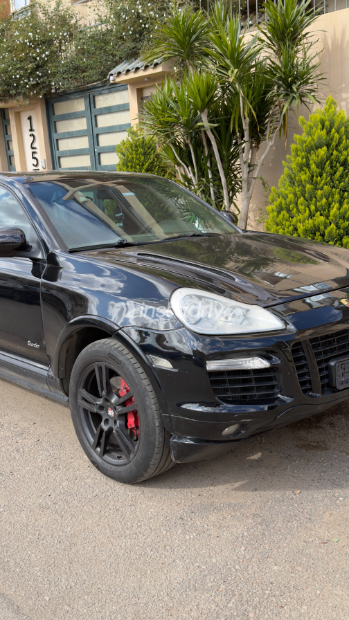 Porsche Cayenne 2005 Black Automatic Used for Sale in Greater Cairo ( Cairo + Giza) - 3