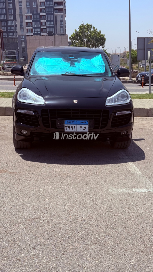 Porsche Cayenne 2005 Black Automatic Used for Sale in Greater Cairo ( Cairo + Giza) - 8