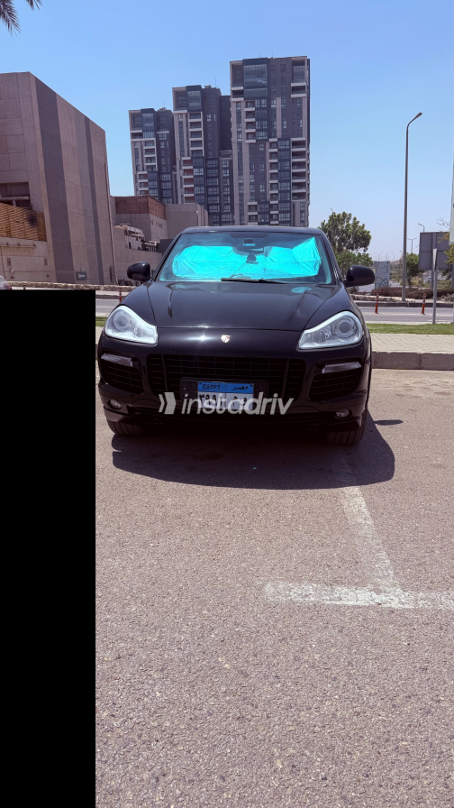 Porsche Cayenne 2005 Black Automatic Used for Sale in Greater Cairo ( Cairo + Giza) - 9