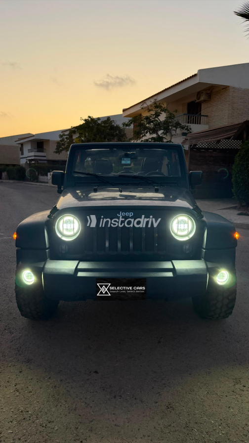 Jeep Wrangler 2015 Black Automatic Used for Sale in Greater Cairo ( Cairo + Giza) - 2