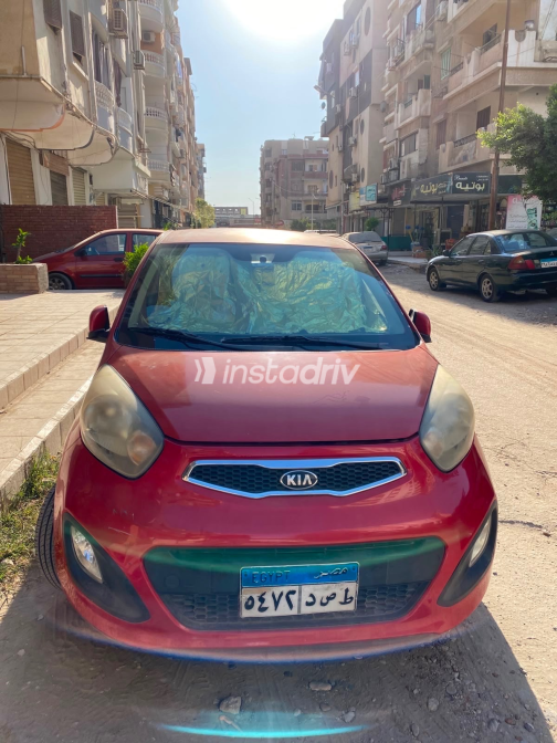Kia Picanto 2013 Red Automatic Used for Sale in Greater Cairo ( Cairo + Giza) - 3