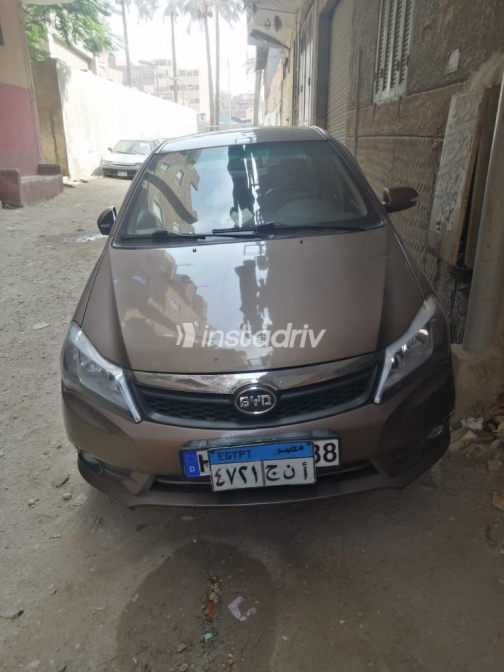 بى واى دى‬ F3 2021 بني يدوي مستعملة للبيع في القاهرة الكبرى ( القاهرة - الجيزة) - 4