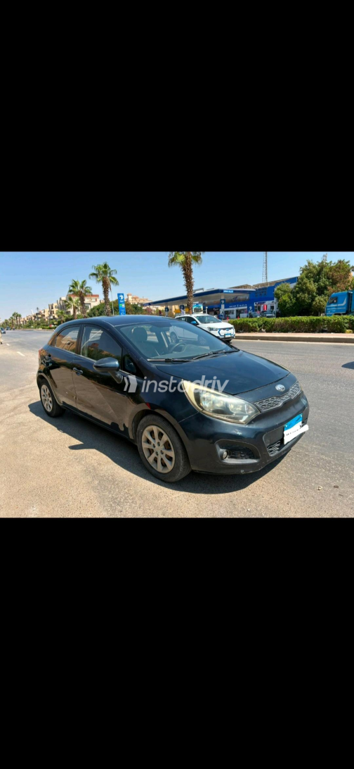كيا ريو 2013 أزرق أوتوماتيك مستعملة للبيع في القاهرة الكبرى ( القاهرة - الجيزة) - 2