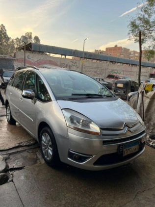 Citroën C4 Grand Picasso 2009 Silver Automatic Used for Sale in Obour City