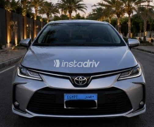 تويوتا كورولا 2023 أبيض أوتوماتيك مستعملة للبيع في القاهرة الكبرى ( القاهرة - الجيزة) - 4