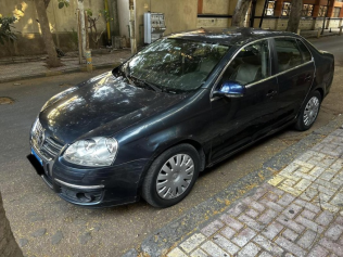 Volkswagen Jetta 2007 Dark Blue Automatic Used for Sale in Alexandria