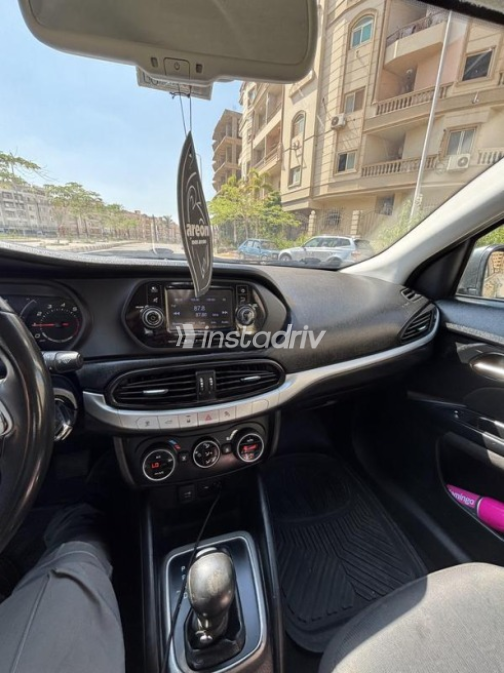 فيات تيبو 2019 أبيض أوتوماتيك مستعملة للبيع في القاهرة الكبرى ( القاهرة - الجيزة) - 5
