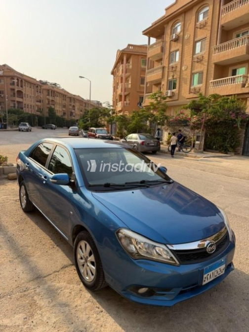 بى واى دى‬ F3 2024 أبيض أوتوماتيك مستعملة للبيع في القاهرة الكبرى ( القاهرة - الجيزة) - 6
