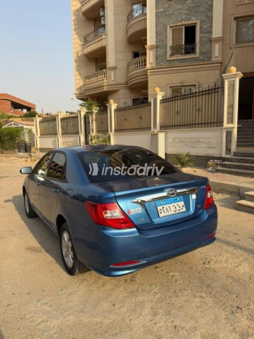 بى واى دى‬ F3 2024 أبيض أوتوماتيك مستعملة للبيع في القاهرة الكبرى ( القاهرة - الجيزة) - 7