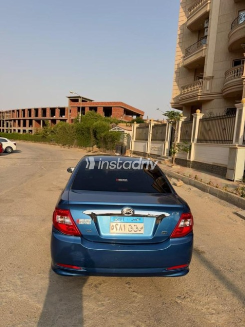 بى واى دى‬ F3 2024 أبيض أوتوماتيك مستعملة للبيع في القاهرة الكبرى ( القاهرة - الجيزة) - 9