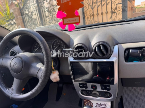 Renault Sandero 2011 Black Manual Used for Sale in Greater Cairo ( Cairo + Giza) - 6