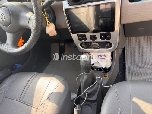 Renault Sandero 2011 Black Manual Used for Sale in Greater Cairo ( Cairo + Giza) - 8