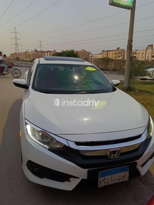 Honda Civic 2018 White Automatic Used for Sale in Greater Cairo ( Cairo + Giza) - 2