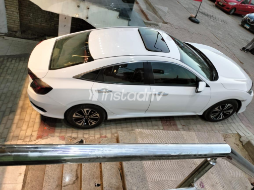 Honda Civic 2018 White Automatic Used for Sale in Greater Cairo ( Cairo + Giza) - 3