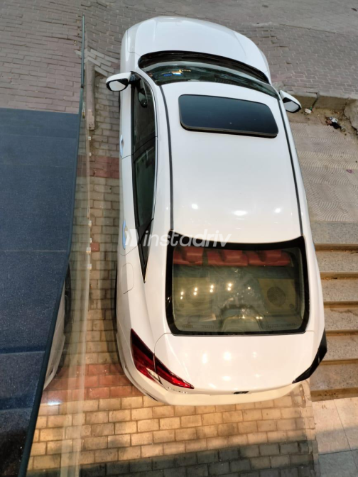 Honda Civic 2018 White Automatic Used for Sale in Greater Cairo ( Cairo + Giza) - 6